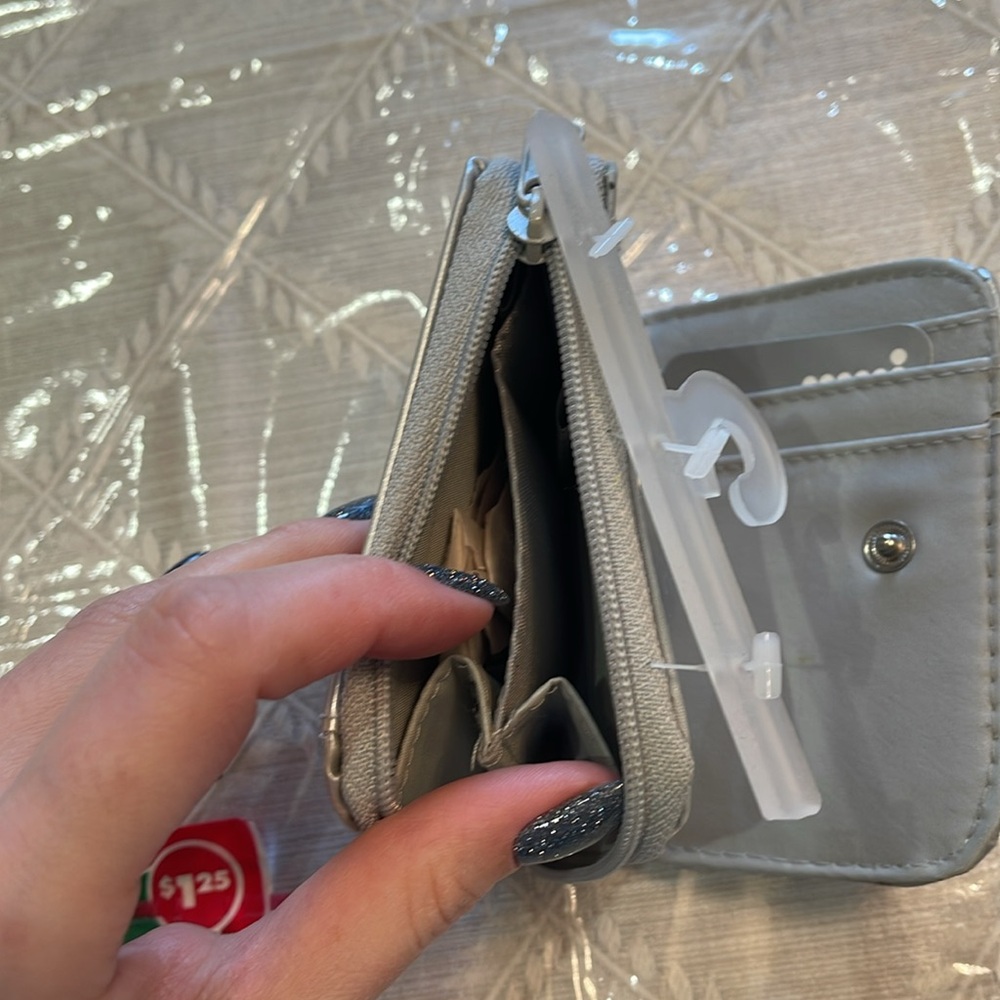 Children’s Wallet - Picture 4 of 5